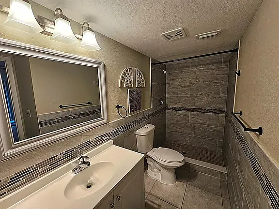 8200 Fairways Cir #B102 — Photo 19