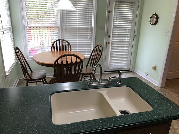 Solid surface countertops 