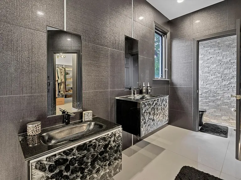 4206 Royal Fox Dr — Photo 22