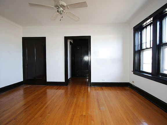 2nd image of 3546 N Southport Ave #20J