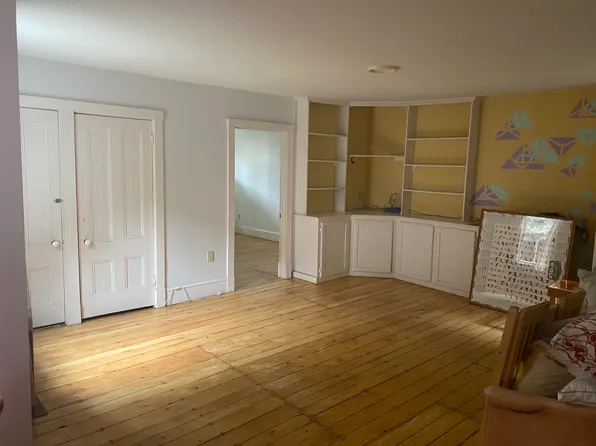 121 N Union St #2, Burlington, VT 05401