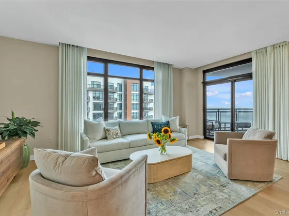 100 Boardwalk #904A, Long Beach, NY 11561