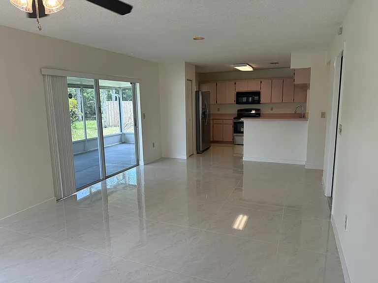 5915 Taywood Dr — Photo 13