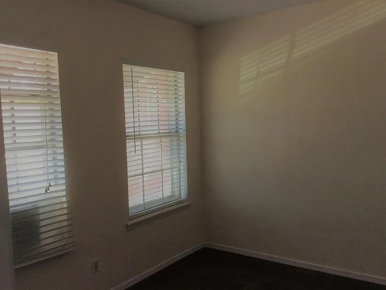 3408 Kirkwall St — Photo 5