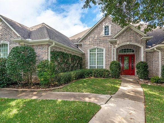 2nd image of 2017 Holly Hill Dr