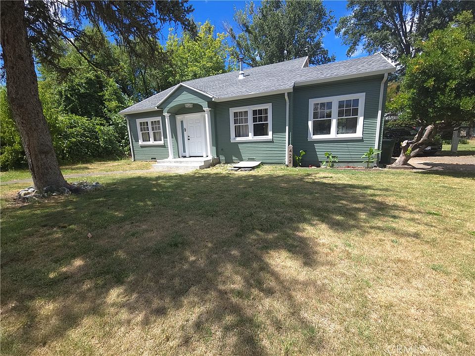 1st image of 422 1st St