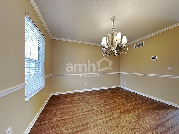 5th image of 2025 Apple Knoll Ln