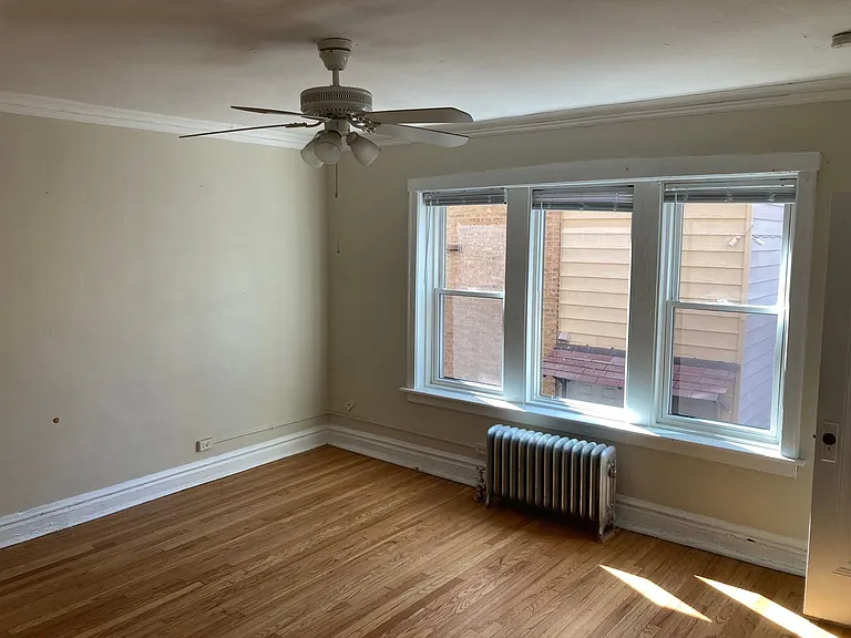 5002 N Springfield Ave — Photo 5