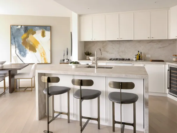 212 West 72nd Street 9J image 3 of 12