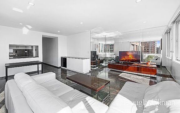 5th image of 235 E 40th St APT 39H