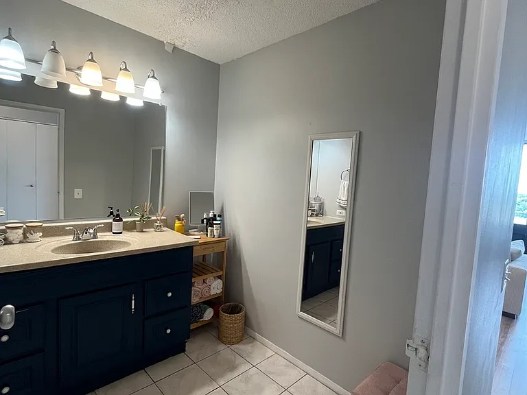 5320 N Sheridan Rd #1210 — Photo 16