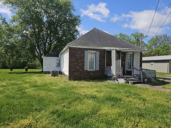 4th image of 607 Filbert St