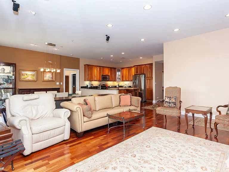 4953 Oakton St #704 — Photo 9