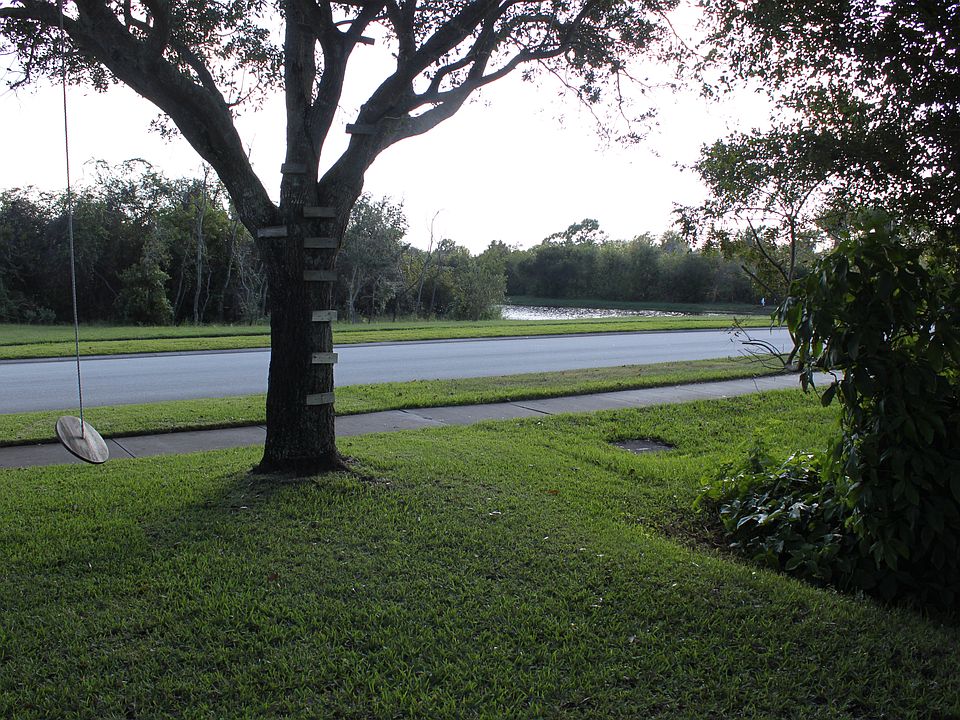 2nd image of 5052 Cocoplum Ave