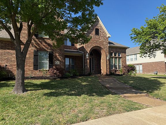 3rd image of 321 Greenfield Dr