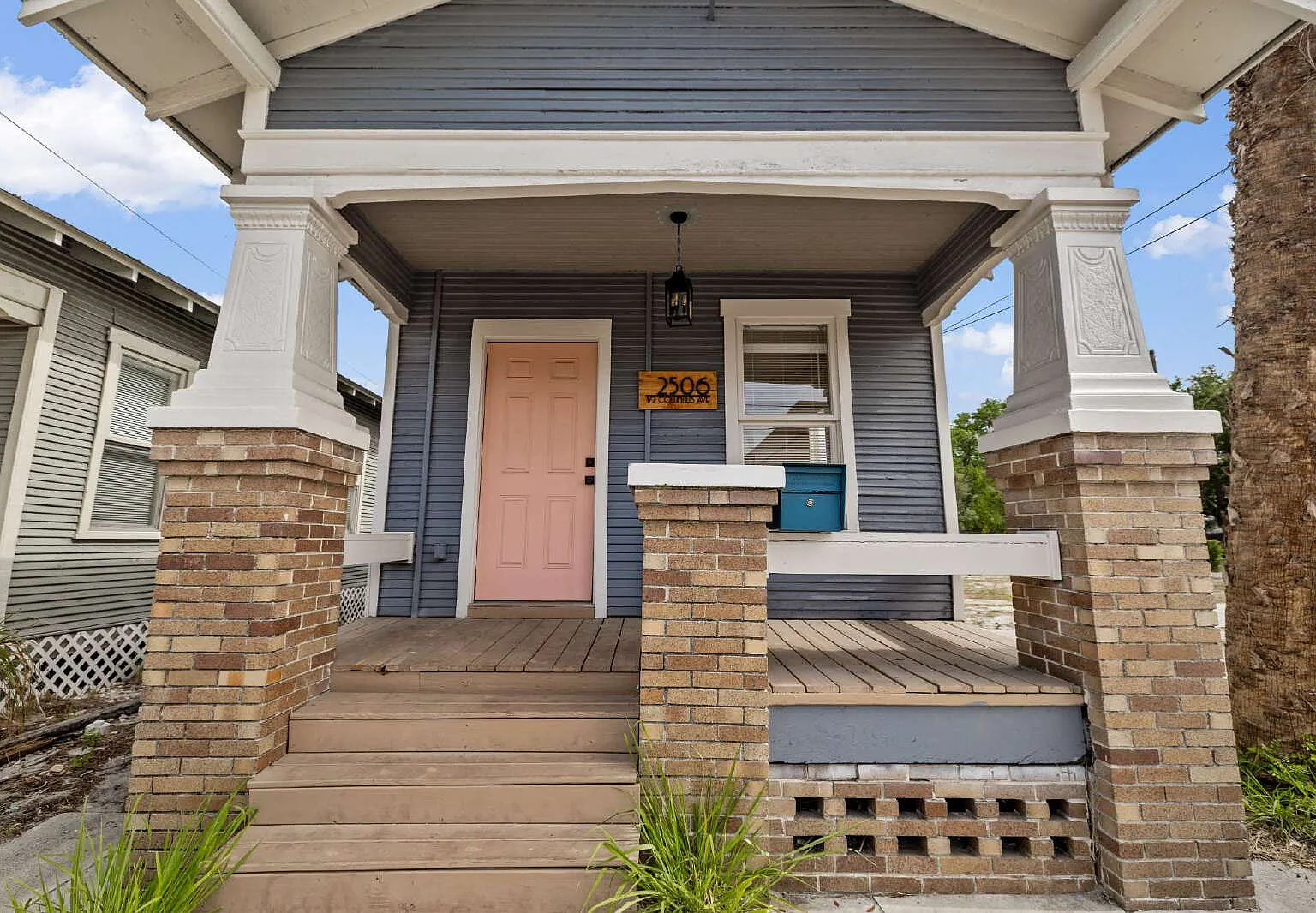 2 bed, 1.0 bath, 796 sqft, $1,750 — Photo 2