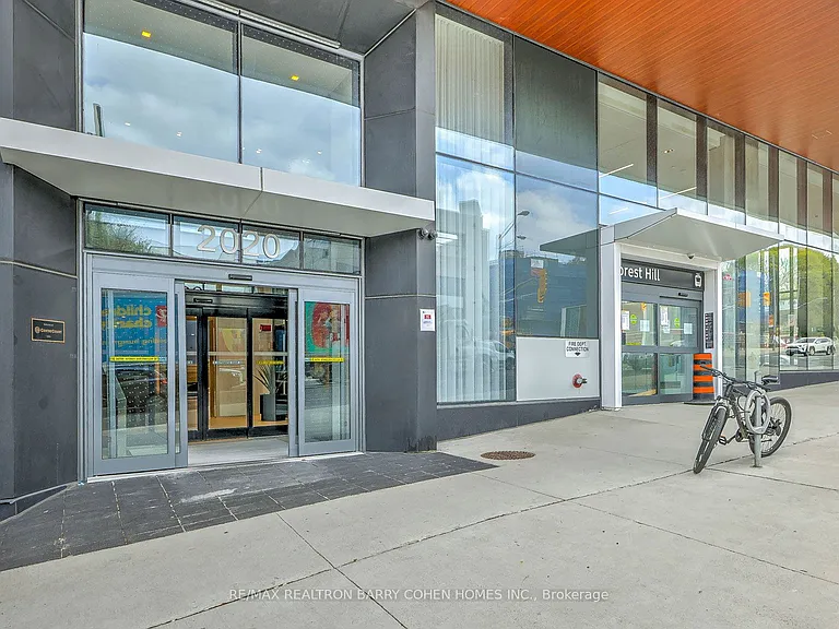 2020 Bathurst St #339 — Photo 5