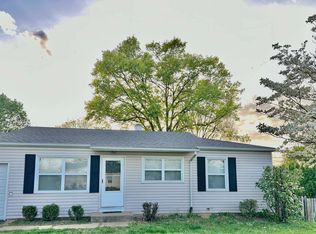 701 Vendome Ln, Ballwin, MO