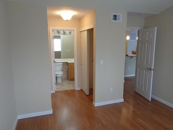 5th image of 604 Arcadia Ter Unit 303