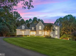 1404 Wynhurst Ln, Vienna, VA 22182