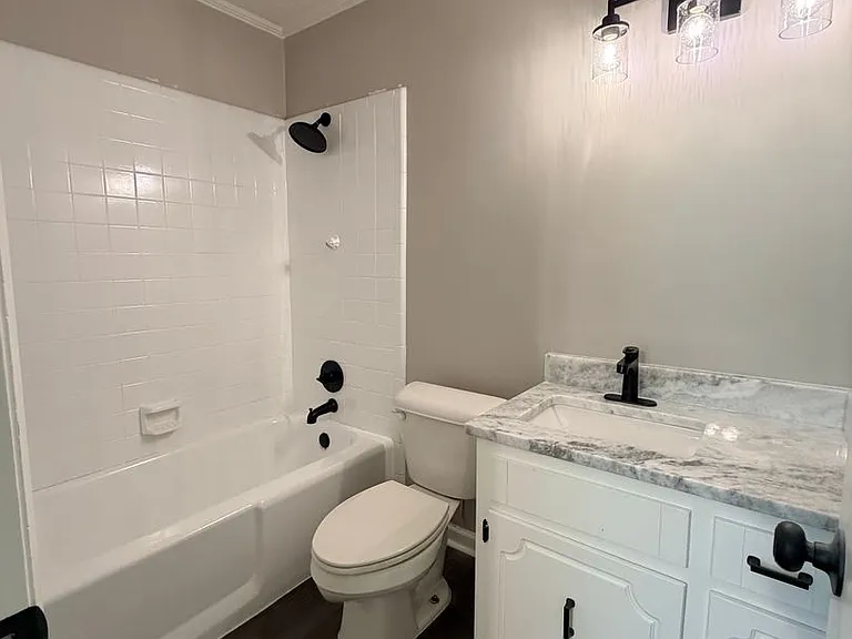 306 Lynnewood Dr — Photo 12