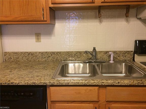 3rd image of 3722 Bramblewood Dr