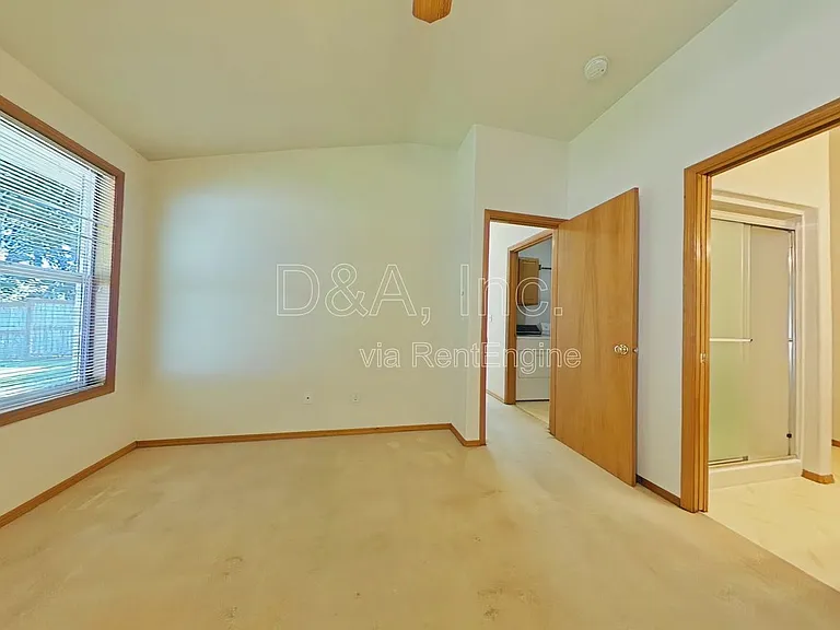 5605 SW Windflower Dr — Photo 8