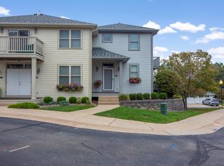 201 Garden Ter #16, Douglas, MI 49406