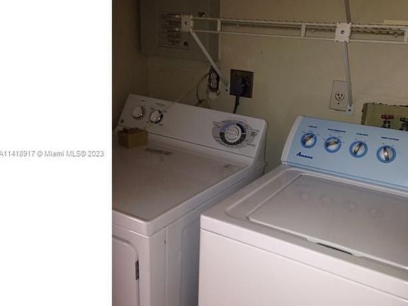 4th image of 2605 SE 19th Ct #103-A