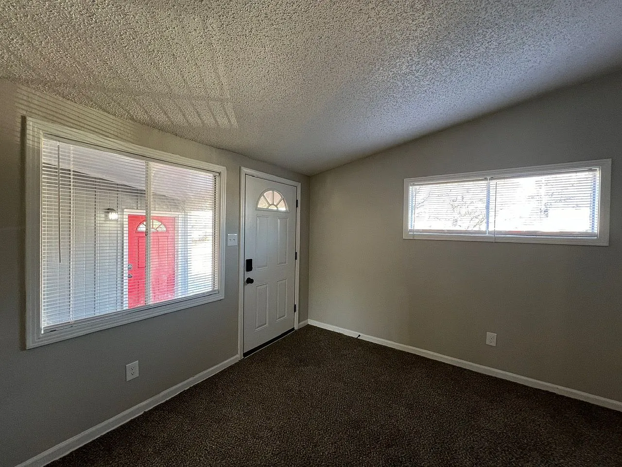791 Ledbetter Ave — Photo 2