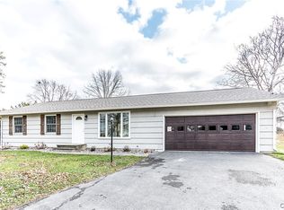 3 Sunset Ct, Liverpool, NY 13090