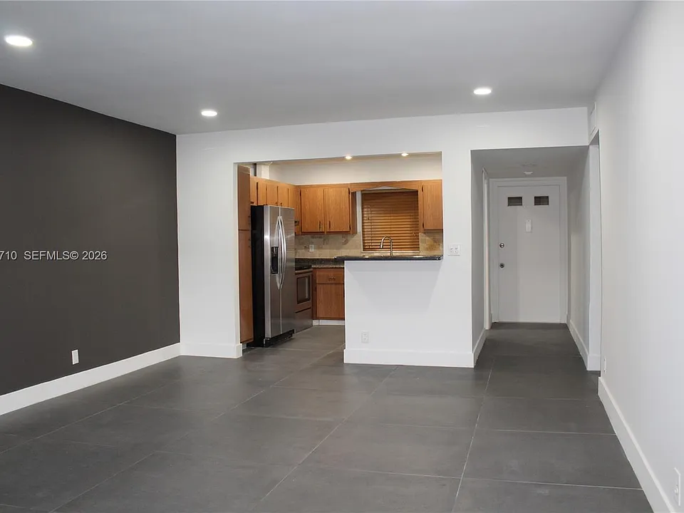 5140 SW 40th Ave #3C