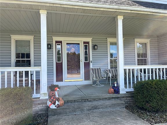 3rd image of 21 Meadow Ct