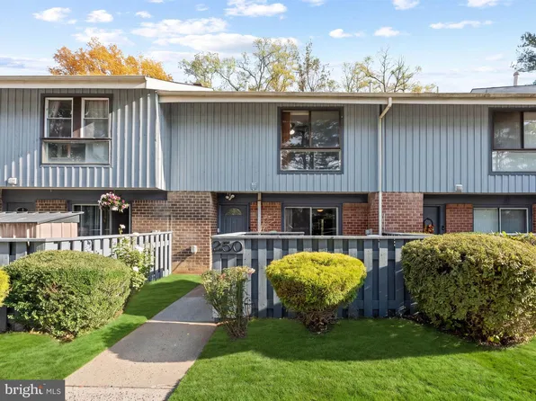 250 Echelon Rd, Voorhees, NJ 08043