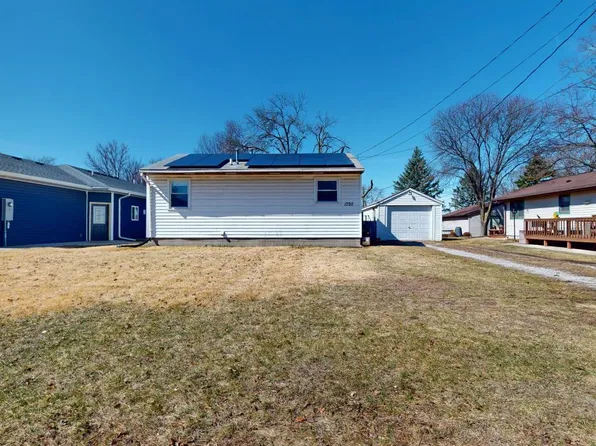 1720 2nd St, Nevada, IA 50201