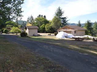 91494 Main Ln, Coquille, OR 97423