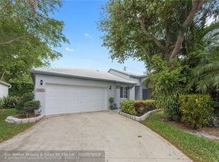 9412 NW 8th Cir, Plantation, FL 33324