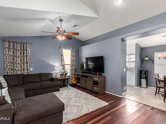 4th image of 4407 E Amberwood Dr