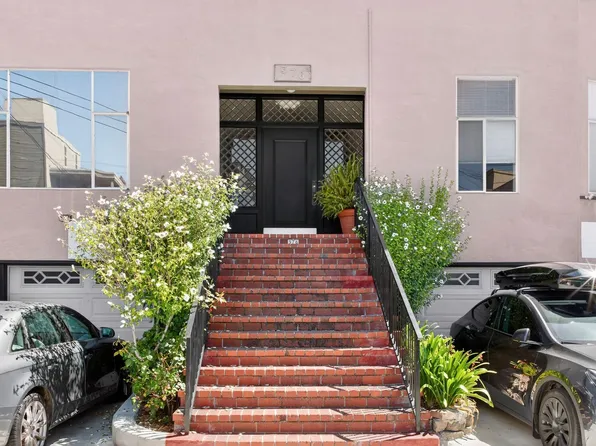 376 Staten Ave APT 3, Oakland, CA 94610
