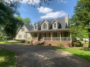 104 Oak St, Decherd, TN 37324