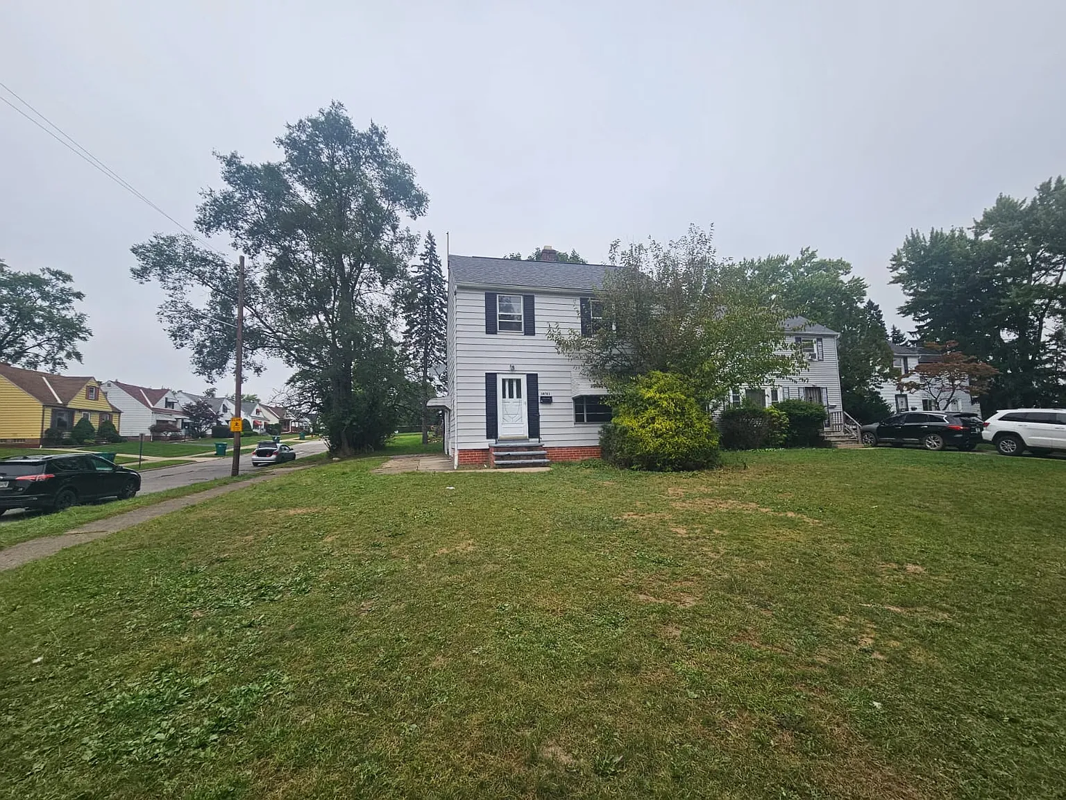 3 bed, 1.5 bath, 1100 sqft, $1,775 — Photo 2