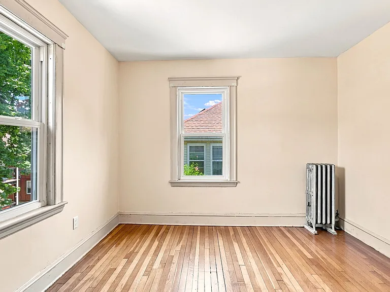 23-25 Suncrest Rd #2 — Photo 6