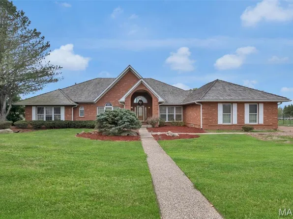 17819 Argonne Estates Dr, Florissant, MO 63034