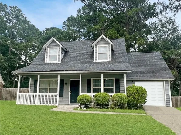 54 N Berwick Drive, Savannah, GA 31406