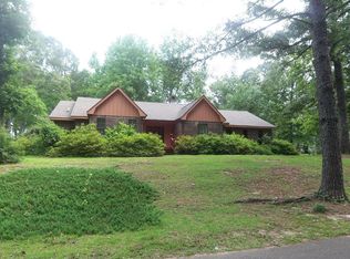 48 Poplar Dr, Hattiesburg, MS 39402