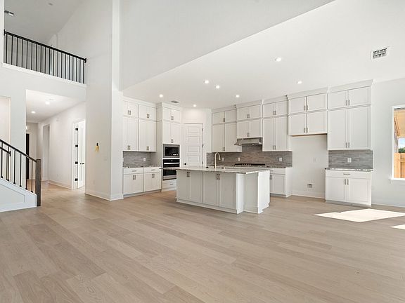 7th image of this home