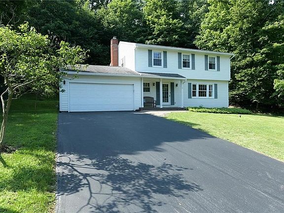 2nd image of 7792 Ravenswood Ln