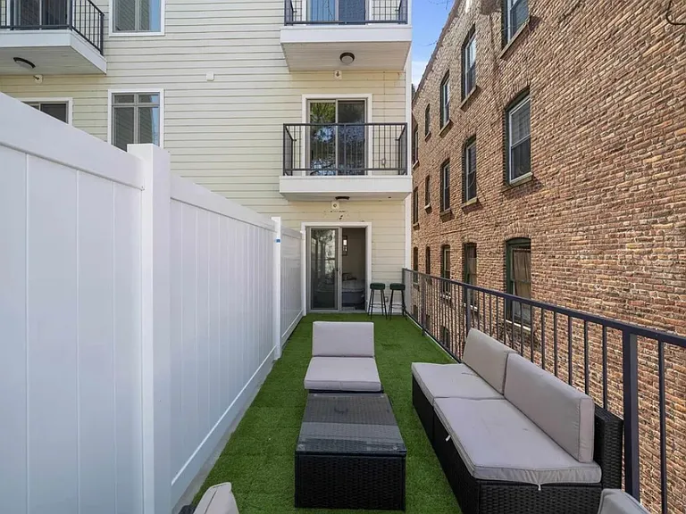 188 Kensington Ave #5B — Photo 14