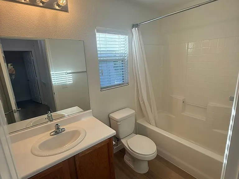 5241 Starter Ave — Photo 13