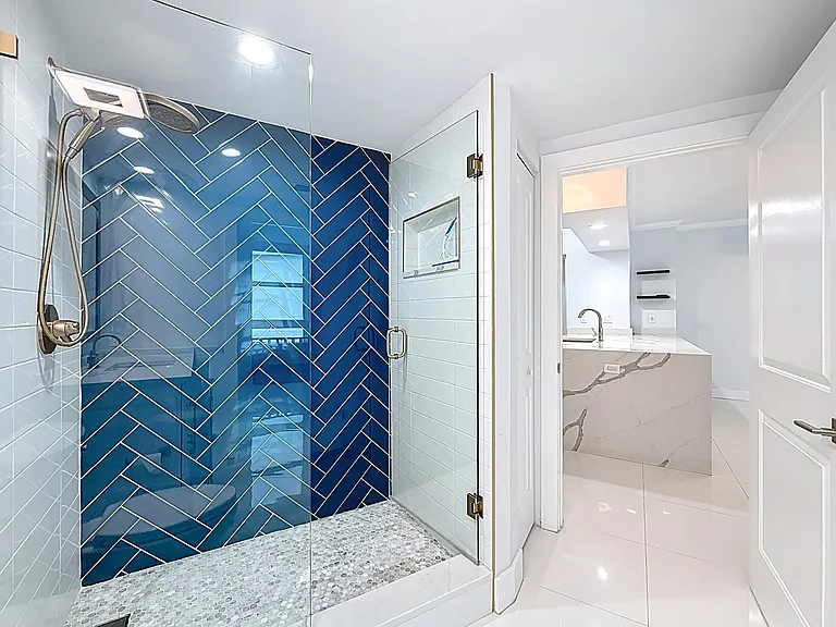 347 N New River Dr E #706 — Photo 26